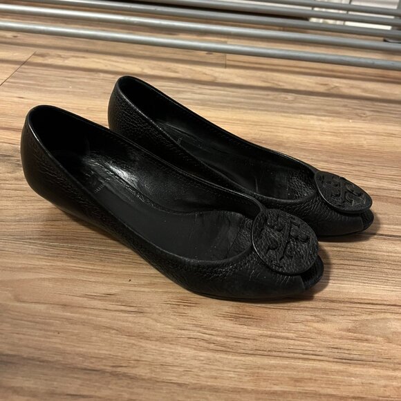Tory Burch Women’s Black Pebbled Leather Open Toe Wedges Sz 7 - Picture 1 of 6